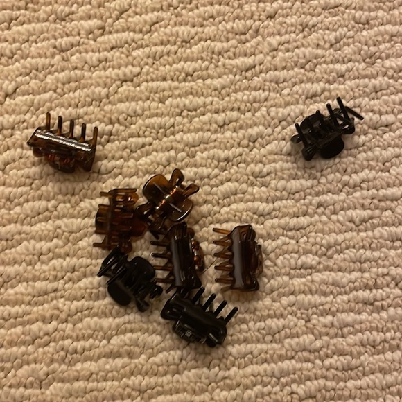 Assorted various size hair clips - Picture 4 of 5